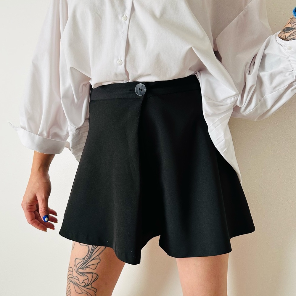 Zara black mini wrap skort - Picture 3 of 6